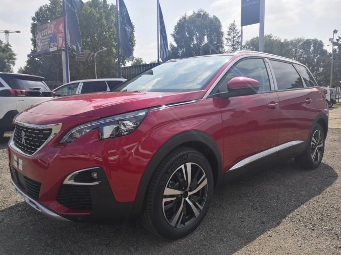 Peugeot 5008, ALLURE 1.5 BlueHDi 130k MAN6, barva červená