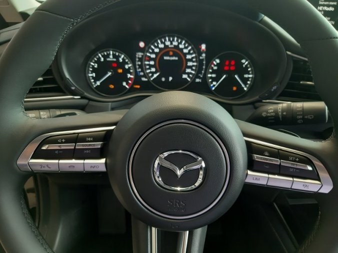 Mazda CX-30, 2,0i Skyactiv G122/90kW, barva černá