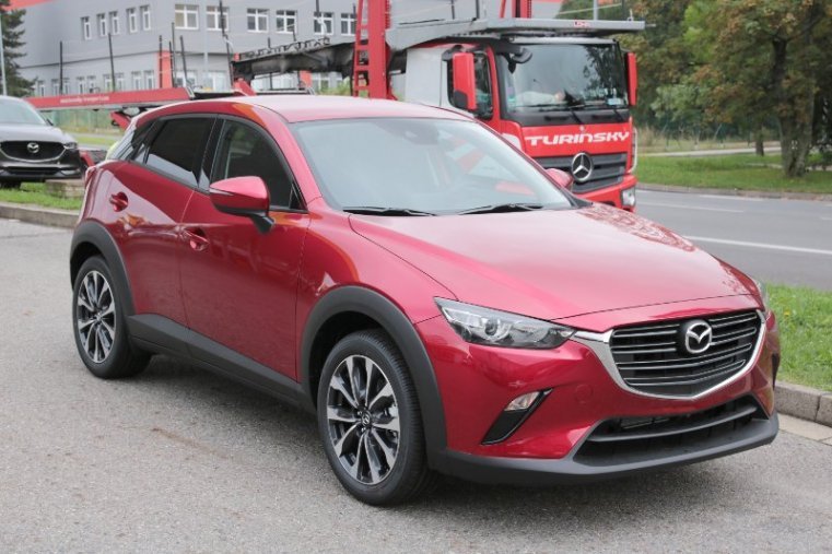 Mazda CX-3, 2,0 Skyactiv-G 121k, barva červená