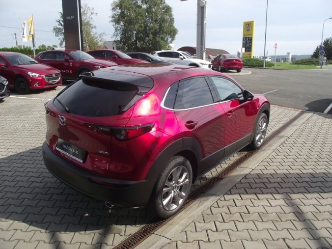 Mazda CX-30, 2,0 122k, barva červená