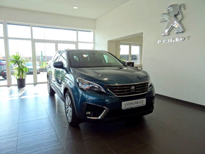 Peugeot 5008, ACTIVE 1.2 130k EAT8, barva zelená