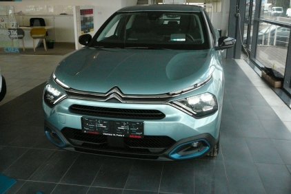 Citroën C4 - Citroën C4 Nový C4 Elektromotor 100 kW/136k Automatická FEEL