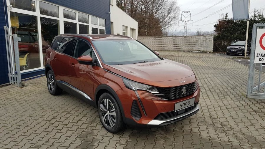 Peugeot 5008, ALLURE PACK 1.2 PureTech 130, barva oranžová