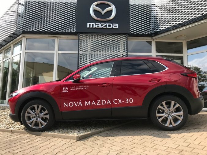 Mazda CX-30, Skyactiv-G 2.0 122k, barva červená