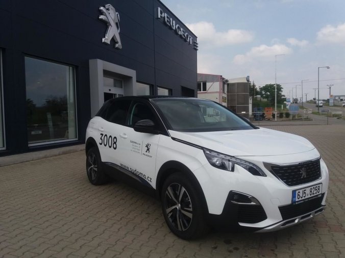 Peugeot 3008, ALLURE 1.2 PT 130k EAT8, barva bílá