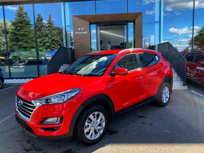 Hyundai Tucson, 1,6 GDi 97 kW (95 NAT) 6 st. man, barva červená