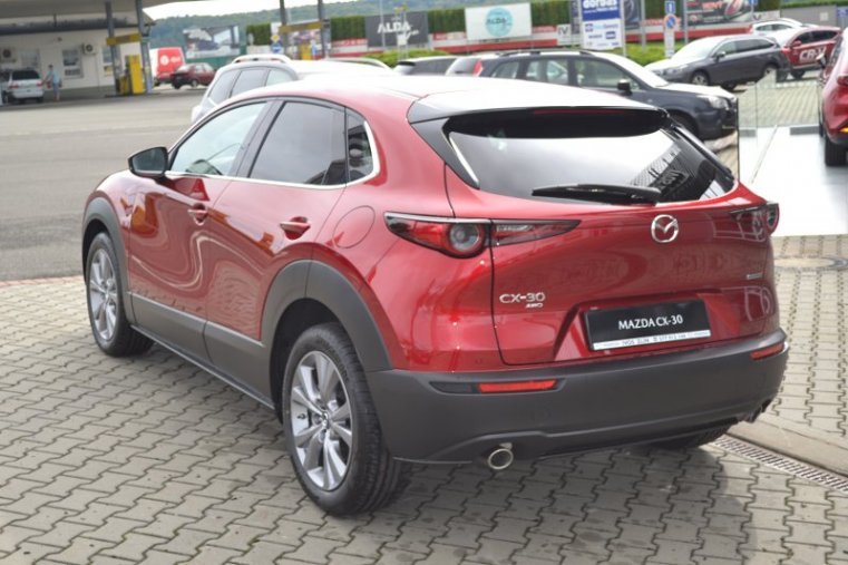 Mazda CX-30, 2,0 122k, barva červená