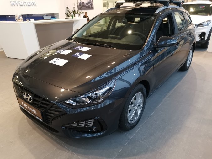 Hyundai i30, 1,0 T-GDI 88 kW (95 NAT) 6 st. man, barva černá