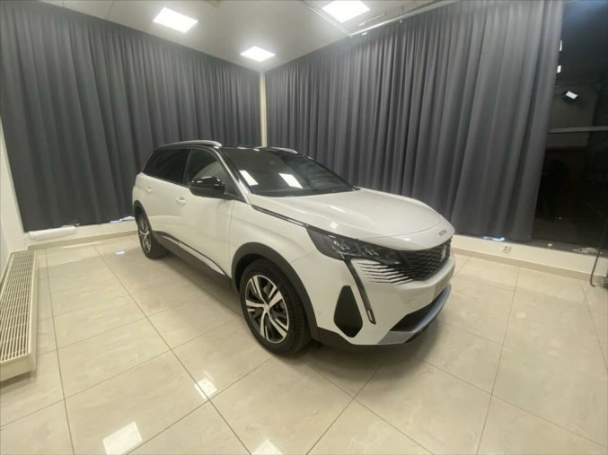 Peugeot 5008, Peugeot 5008 ALLURE PACK 130k EAT8, barva bílá