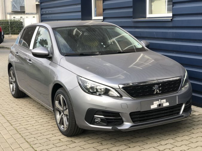 Peugeot 308, 5dv. ACTIVE 1.2 PureTech 110 S&S MAN6 - Paket STYLE a CONFORT -6412, barva šedá