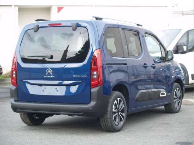 Citroën Berlingo, Shine 1,5BHDi 130 EAT 8, barva modrá