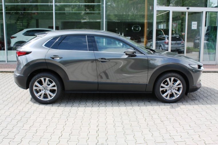 Mazda CX-30, SKYACTIV-G, barva šedá