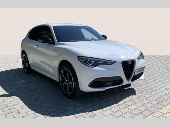 Alfa Romeo Stelvio, 2.0 Turbo 280k Q4 VELOCE, barva bílá