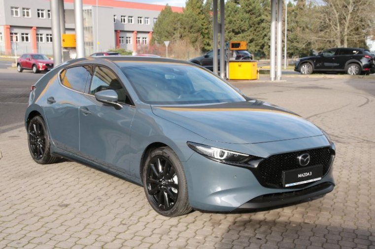 Mazda 3, 2,0 Skyactiv-X180k, barva šedá