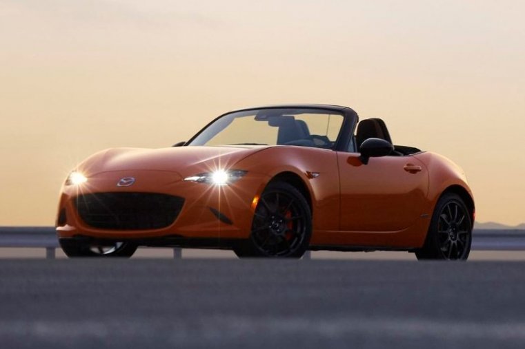 Mazda MX-5, 2.0 G184, barva oranžová