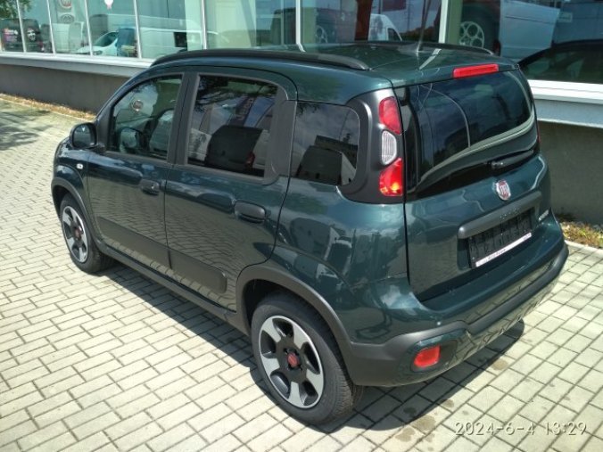 Fiat Panda, 1,0 Firefly Cross, barva zelená