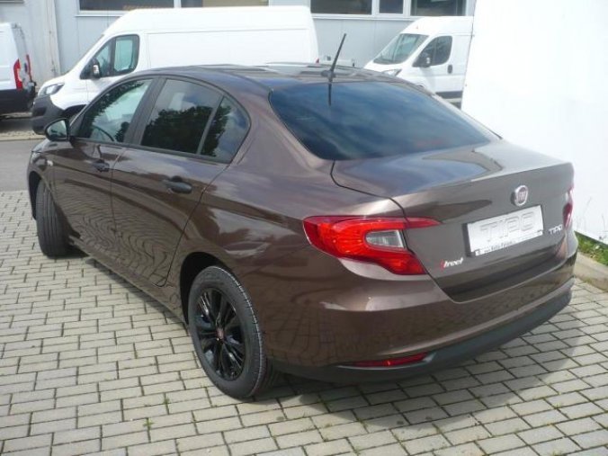 Fiat Tipo, 1.4 95k Italia Street, barva hnědá