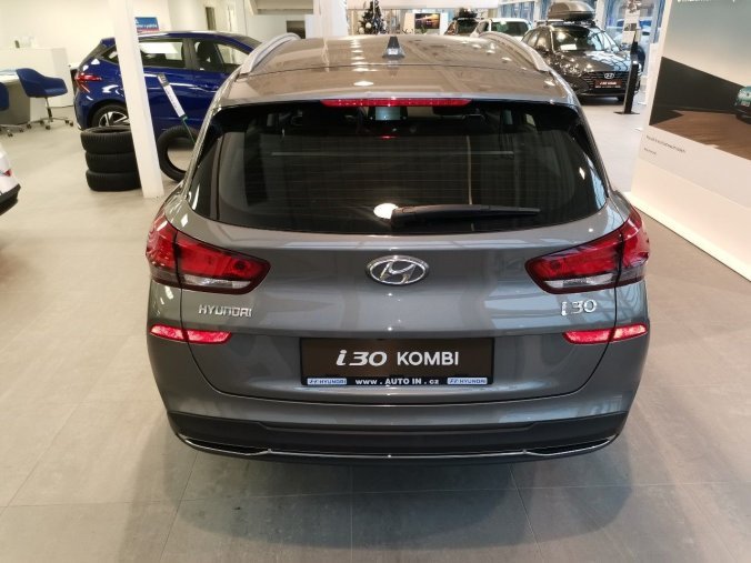 Hyundai i30, kombi, Nová kombi Family Comfort 1,0 T-GDI 88 kW, barva šedá