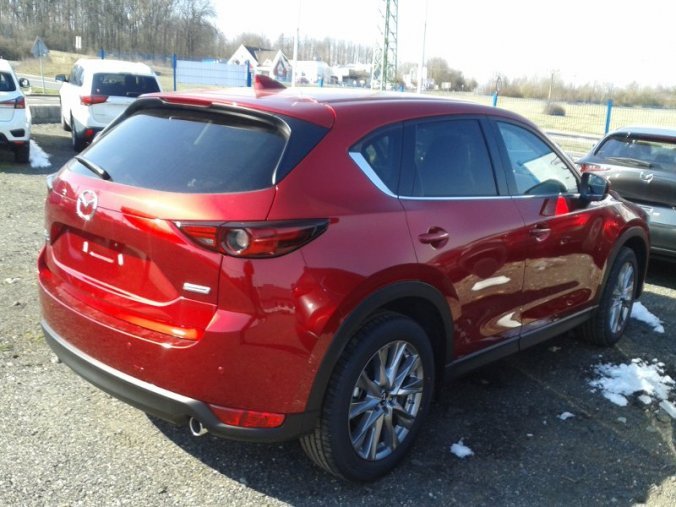 Mazda CX-5, 2,2D, barva červená