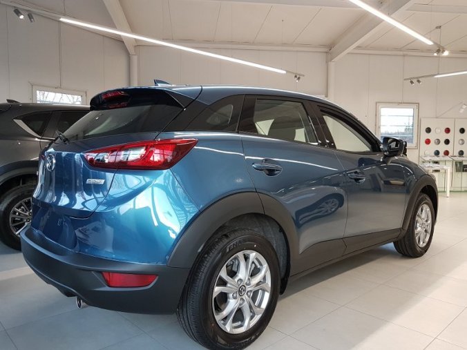 Mazda CX-3, Skyactiv-G121, barva modrá