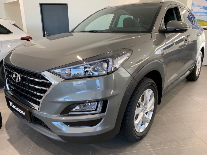 Hyundai Tucson, 1,6 T-GDi 130 kW (95 NAT) 6 st. man, barva šedá