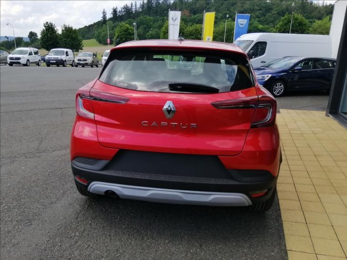 Renault Captur, 1,0 TCe 90  Intens, barva červená