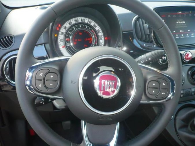 Fiat 500, 1.2 69k Lounge, barva černá