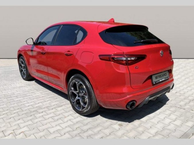 Alfa Romeo Stelvio, 2.0 Turbo 280k Q4 VELOCE, barva červená