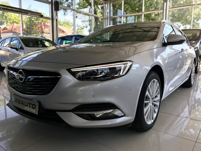 Opel Insignia, ST Innovation 2,0CDTi + ZP, barva stříbrná