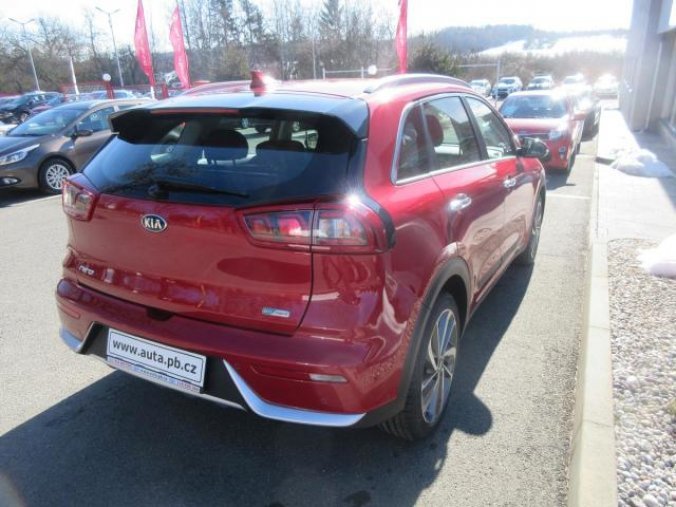 Kia Niro, 1.6 GDi 6 DCT HEV EXCLUSIVE, barva červená