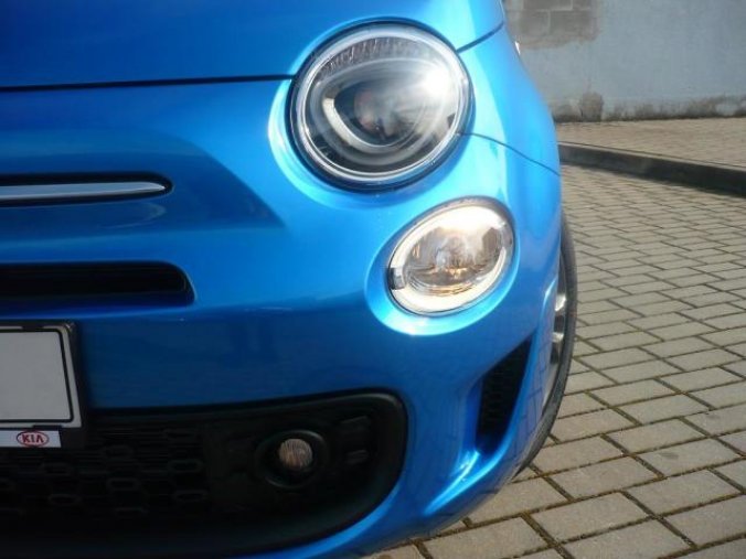 Fiat 500, 1.0 BSG 70k Connect, barva modrá