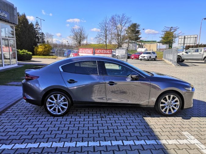 Mazda 3, 2,0 Sky-X 132kW/180k, barva šedá