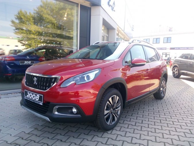 Peugeot 2008, ALLURE 1.2 PureTech 110 S&S MAN6 KAMERA GRIP CONTROL, barva červená