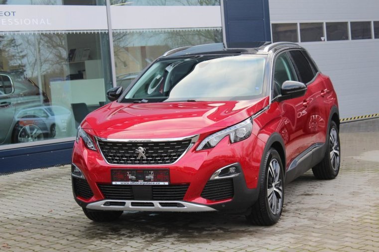 Peugeot 3008, ALLURE 1.5 96KW, barva červená