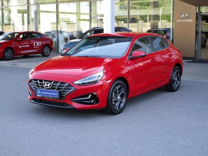 Hyundai i30, 1,0 T-GDI 88 kW MT, barva červená