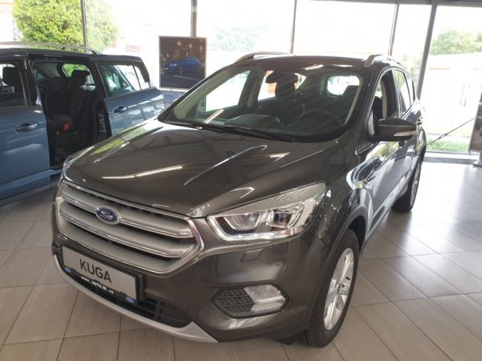 Ford Kuga, 1.5 EcoBoost, barva šedá