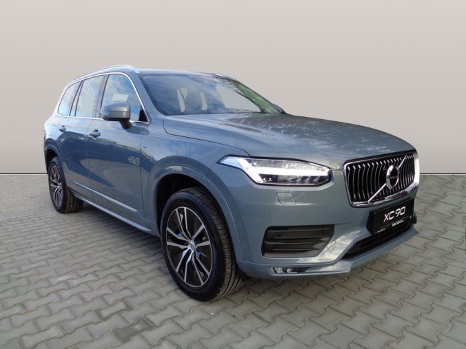 Volvo XC90, B5 2.0L 235 HP MOMENTUM PRO AT8 AWD, barva šedá