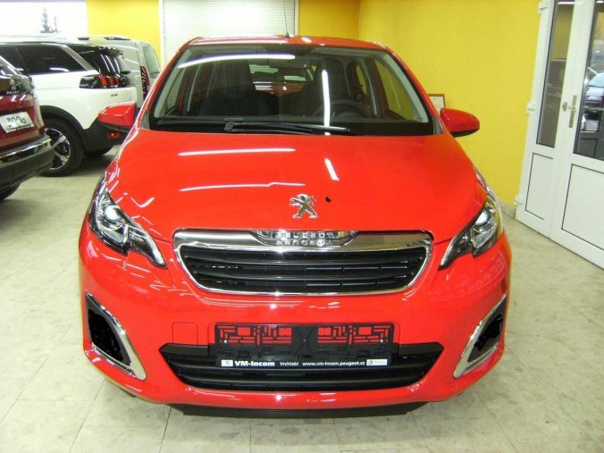 Peugeot 108, Active 1,0 VTi 72k man5 Camera, barva červená