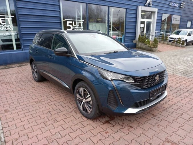 Peugeot 5008, Peugeot 5008 Allure Pack BlueHdi 130k EAT8, barva modrá