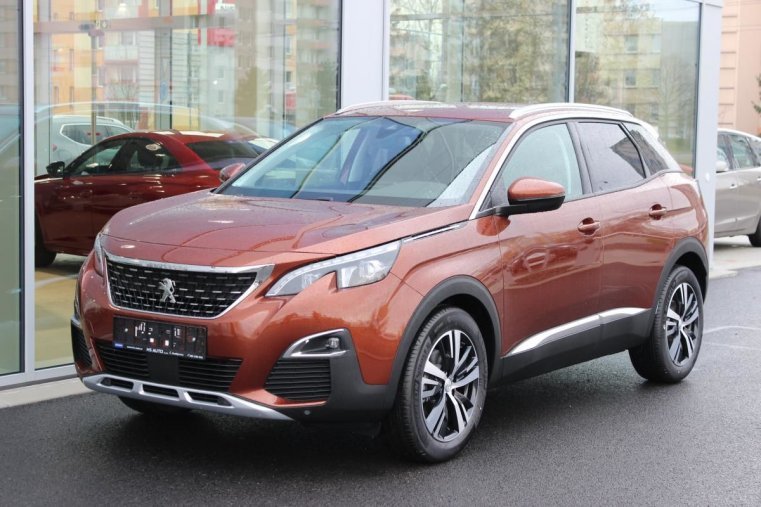 Peugeot 3008, ALLURE 1,2 PureTech 130k EAT8, barva hnědá