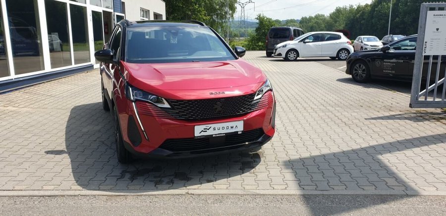 Peugeot 3008, Peugeot 3008 GT PACK 1.2 PureTech 130 EAT8, barva červená