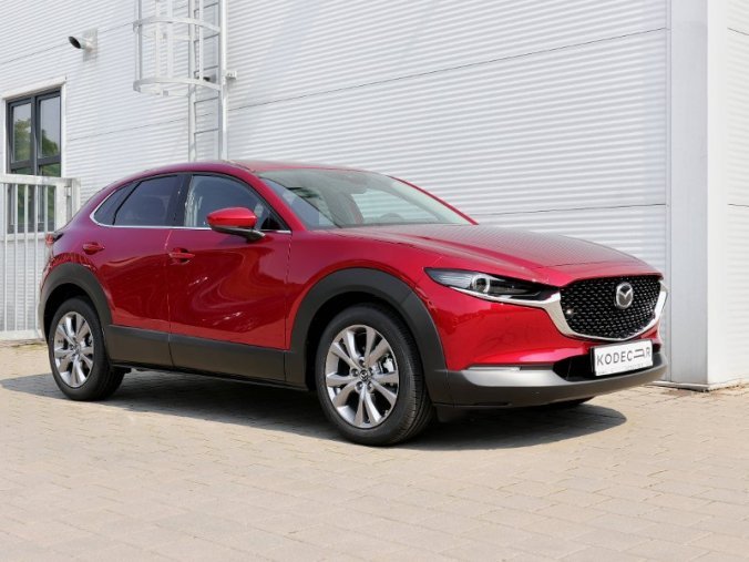 Mazda CX-30, 2,0 Skyactiv-G 90kW/122k MAN, barva červená