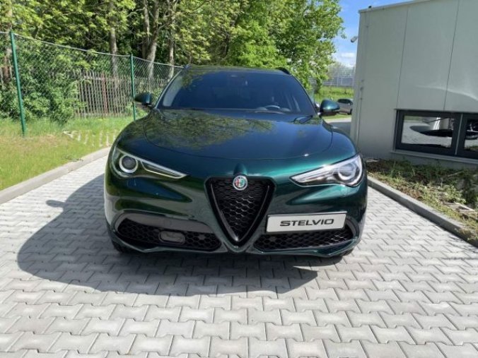 Alfa Romeo Stelvio, 2.0 Turbo 280k Q4 VELOCE, barva zelená