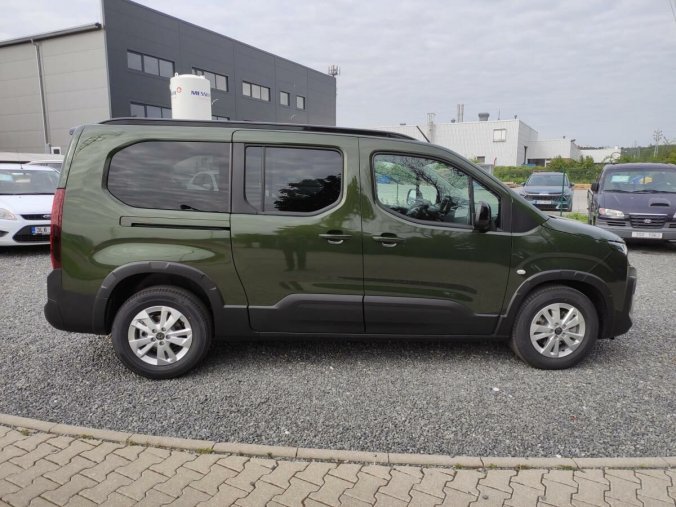 Peugeot Rifter, Peugeot Rifter ALLURE LONG 1.5 HDI 130kOSOBNÍ, barva zelená