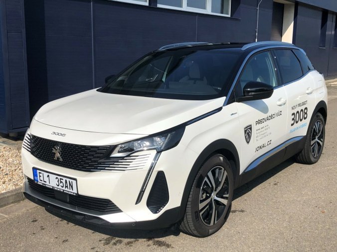 Peugeot 3008, Peugeot 3008 GT Plug-in HYBRID 225 e-EAT8, barva bílá