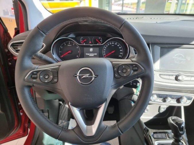 Opel Crossland X, Elegance 1.2TURBO(81kW) MT6, barva červená