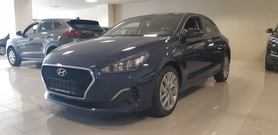 Hyundai i30, 1,4 T-GDI 103 kW (95 NAT) 6 st. man, barva modrá