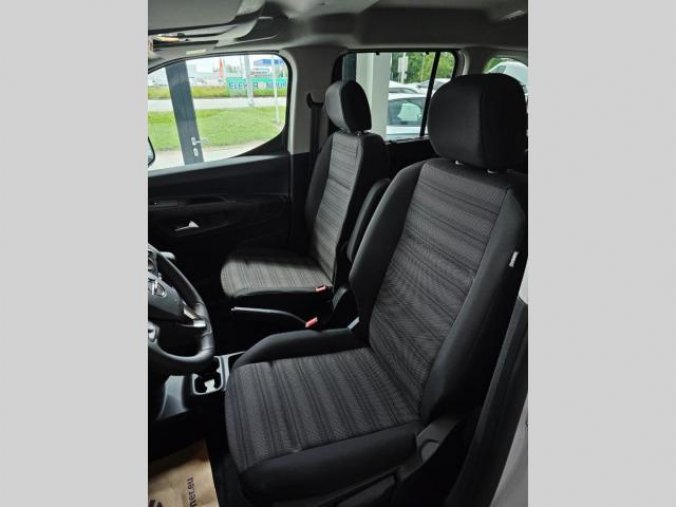 Opel Combo, Combi Elegance plus (96kW) MT6, barva bílá