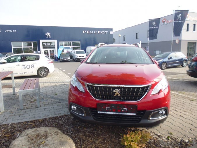 Peugeot 2008, ACTIVE 1,2 PureTech 82k + CITY+ (s kamerou), barva červená