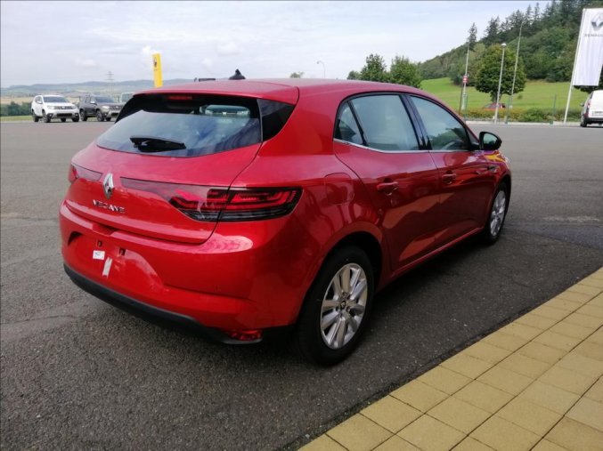 Renault Mégane, 1,3 TCe 115  Zen, barva červená